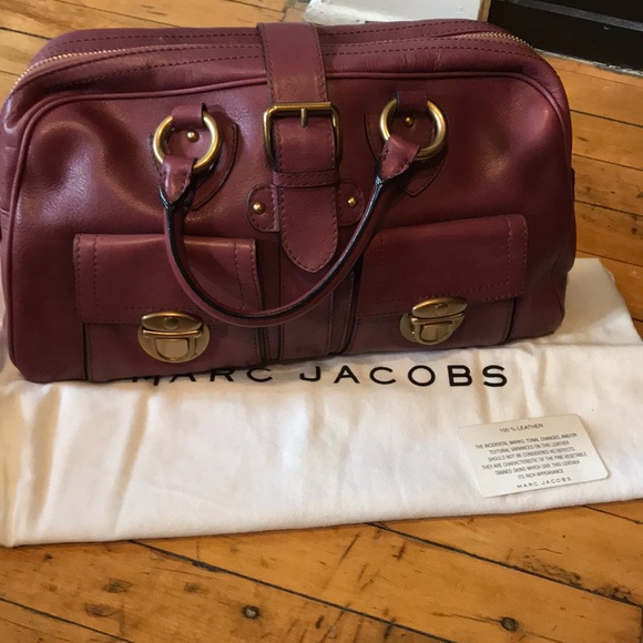 Authentic Marc Jacobs Handbag- Magenta Gold Detail - Picture 2 of 8
